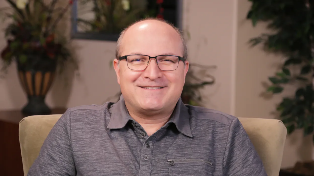 Dr. Namdarian refers his patients to Fresno Oral Maxillofacial Surgery & Dental Implant Center